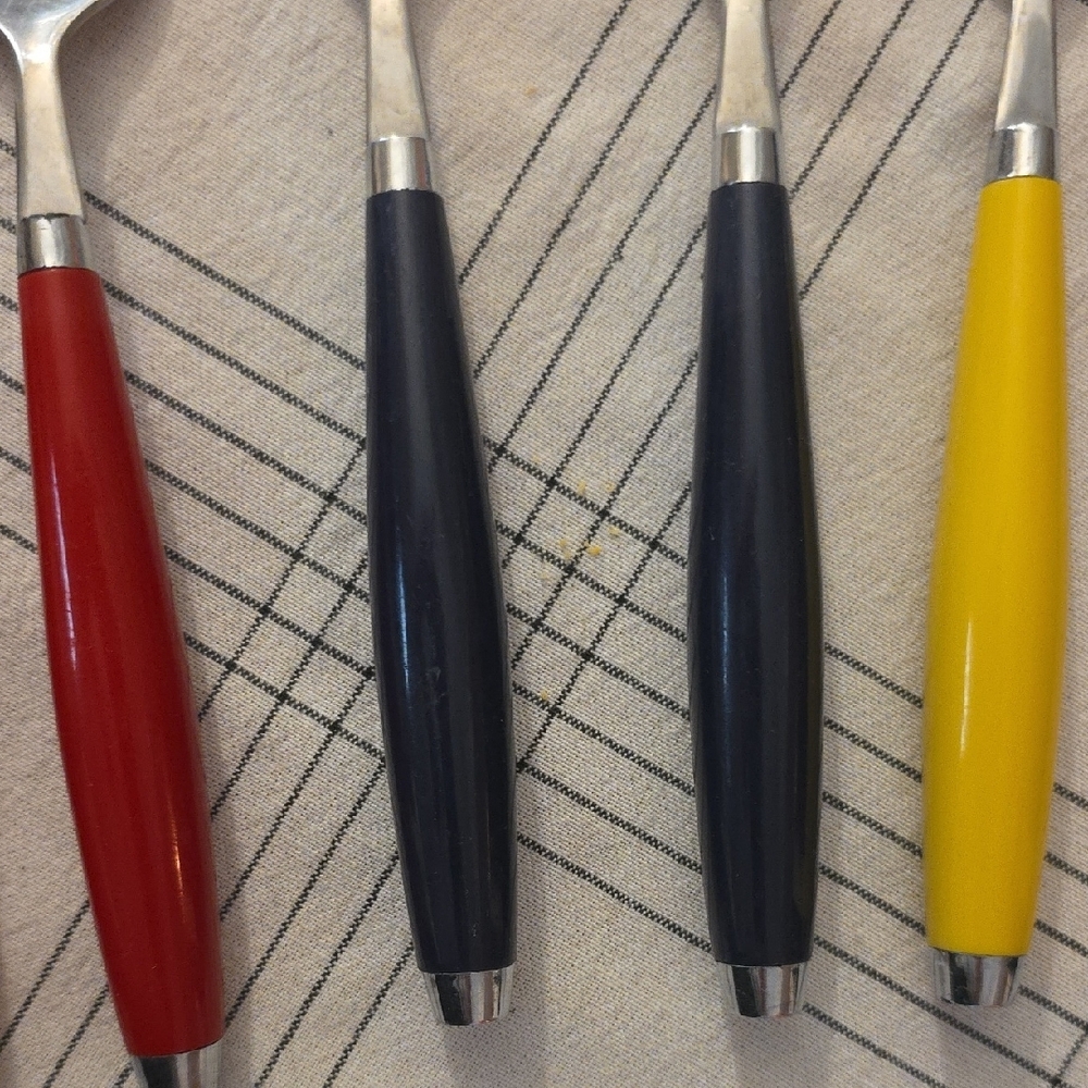 FiestFiestaware Multicolor Flatware Set - Picture 5 of 11
